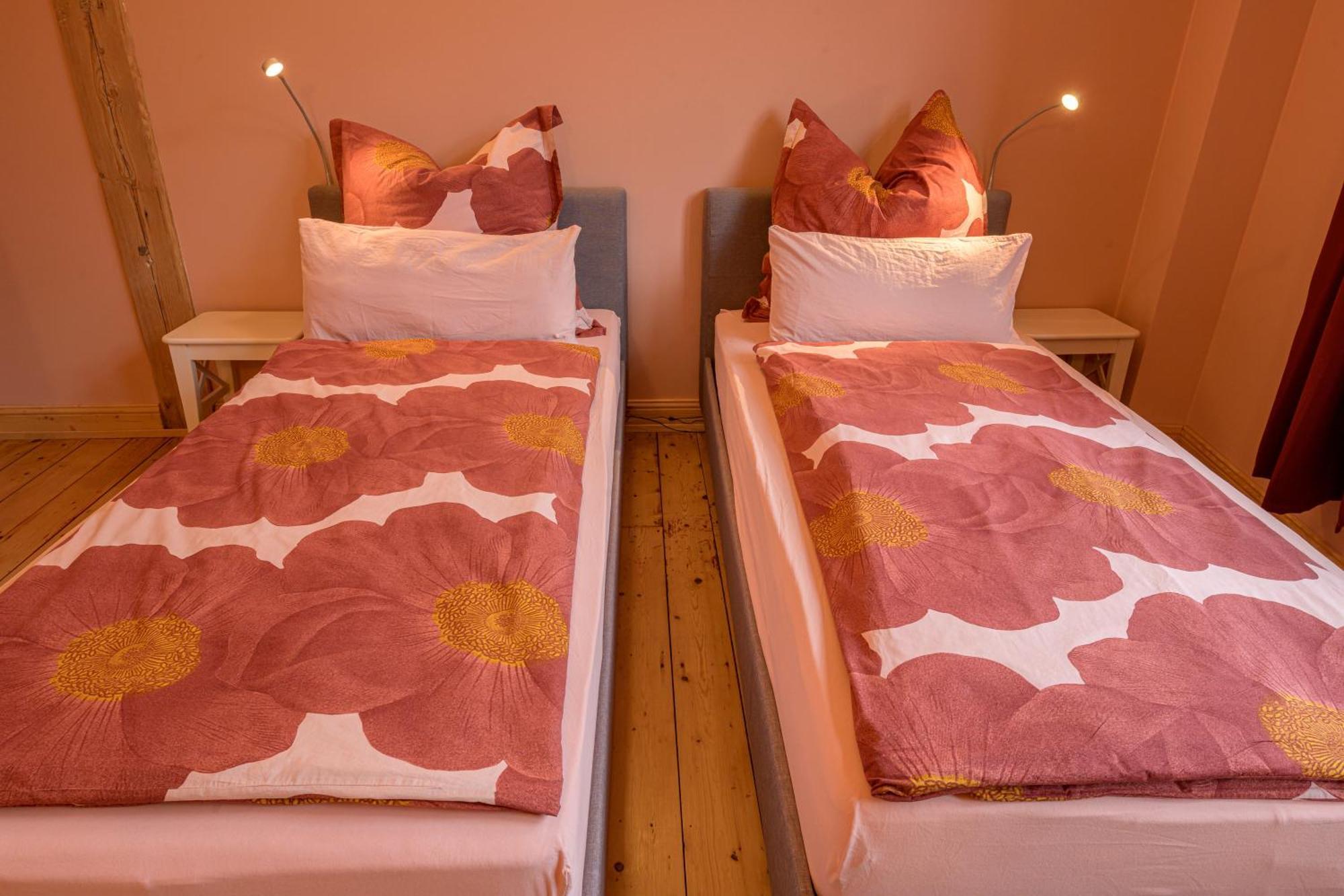 Gaestehaus Villa Fliedner - Das Kutscherhaus Monsheim  ภายนอก รูปภาพ