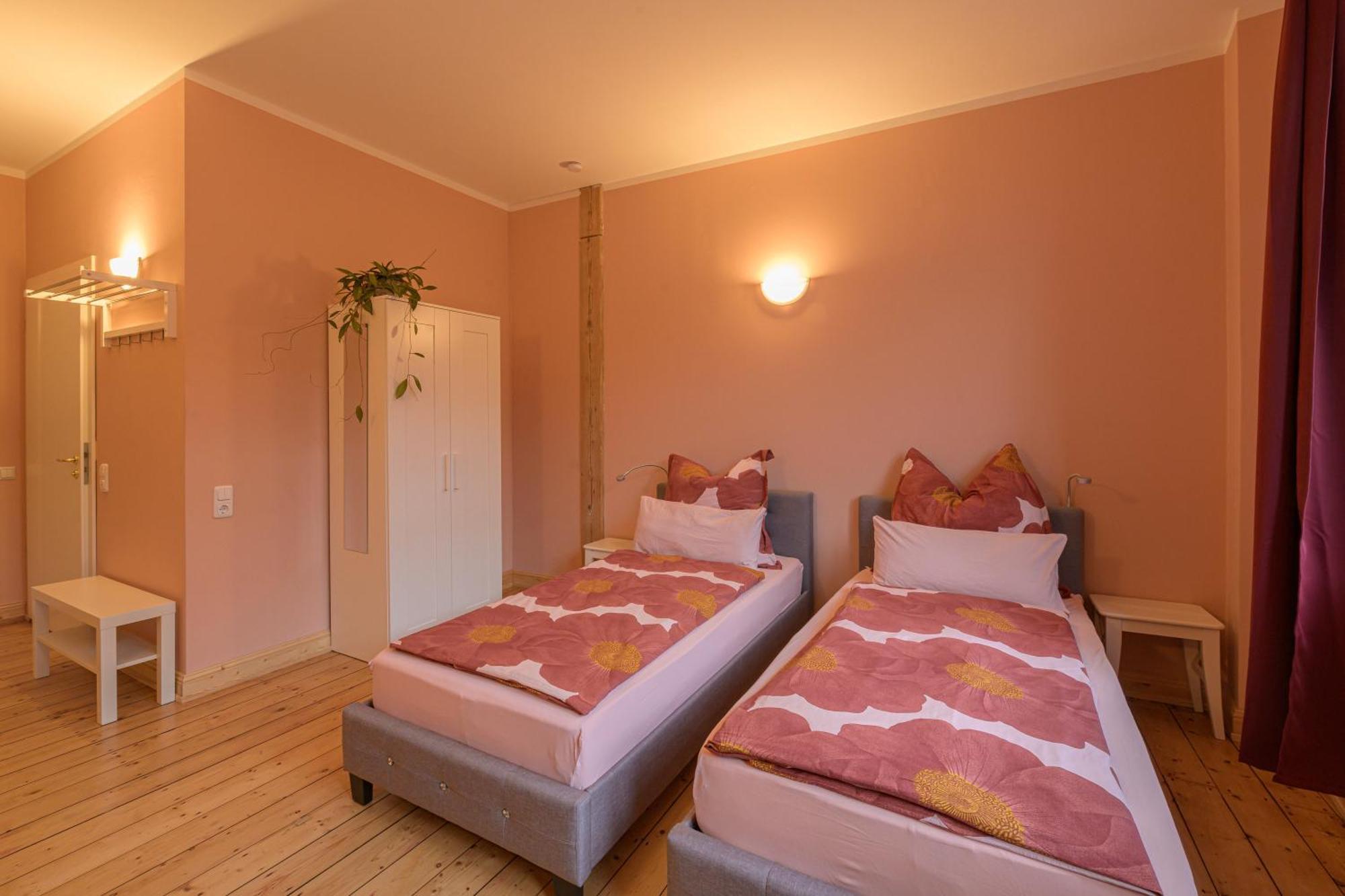 Gaestehaus Villa Fliedner - Das Kutscherhaus Monsheim  ภายนอก รูปภาพ